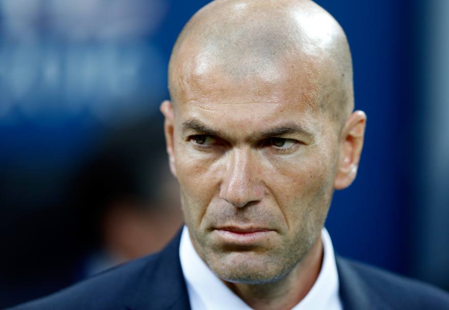 Lo sguardo teso di Zidane. Ap